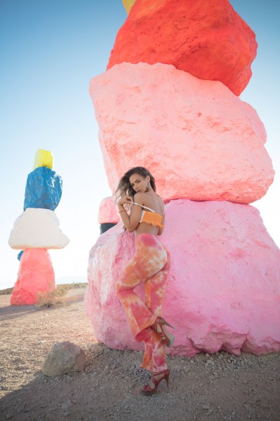 spring_fashion_2_seven_magic_mountains_chelsea_dawn