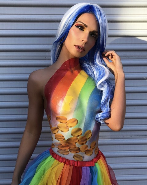 chelsea_dawn_rainbow_bodypaint