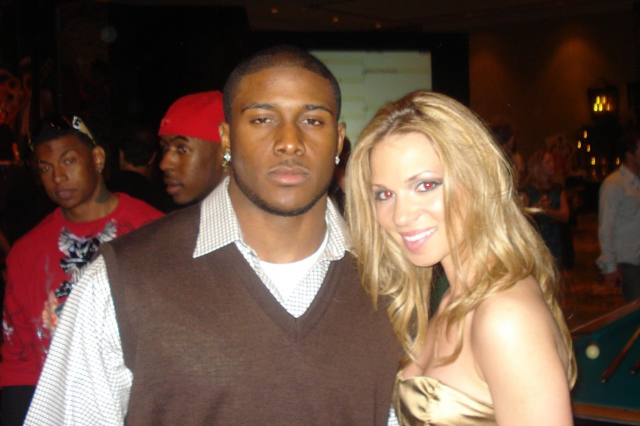 43_Reggie_Bush__Chelsea_Dawn
